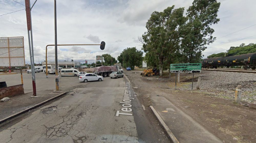 Antes: Carretera Huehuetoca-Teoloyucan, Rehabilitación De Puente Vehicular, Intersección Vial Y Construcción De Paraderos